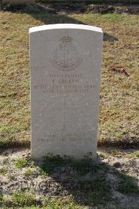 Ismailia War Memorial Cemetery - Sheryn, F